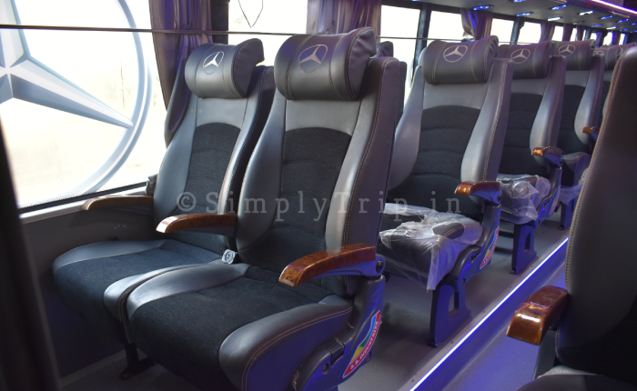 Prime Executive bus with blue curtains